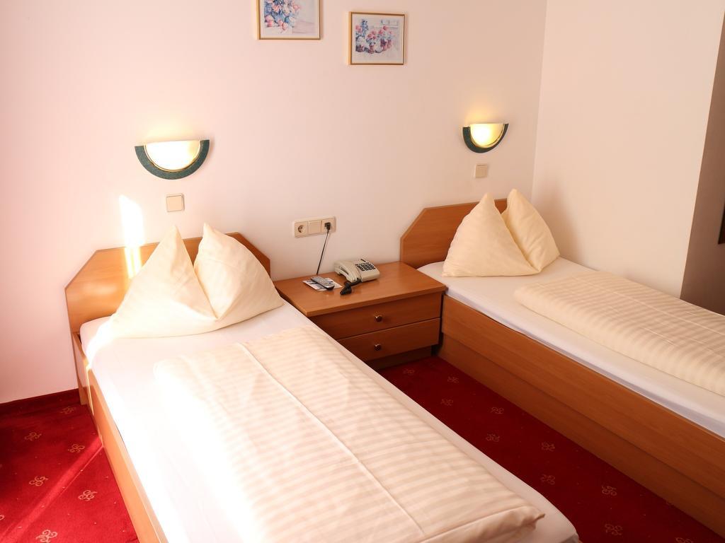 Hotel Gasthof Kasino Villach Cameră foto